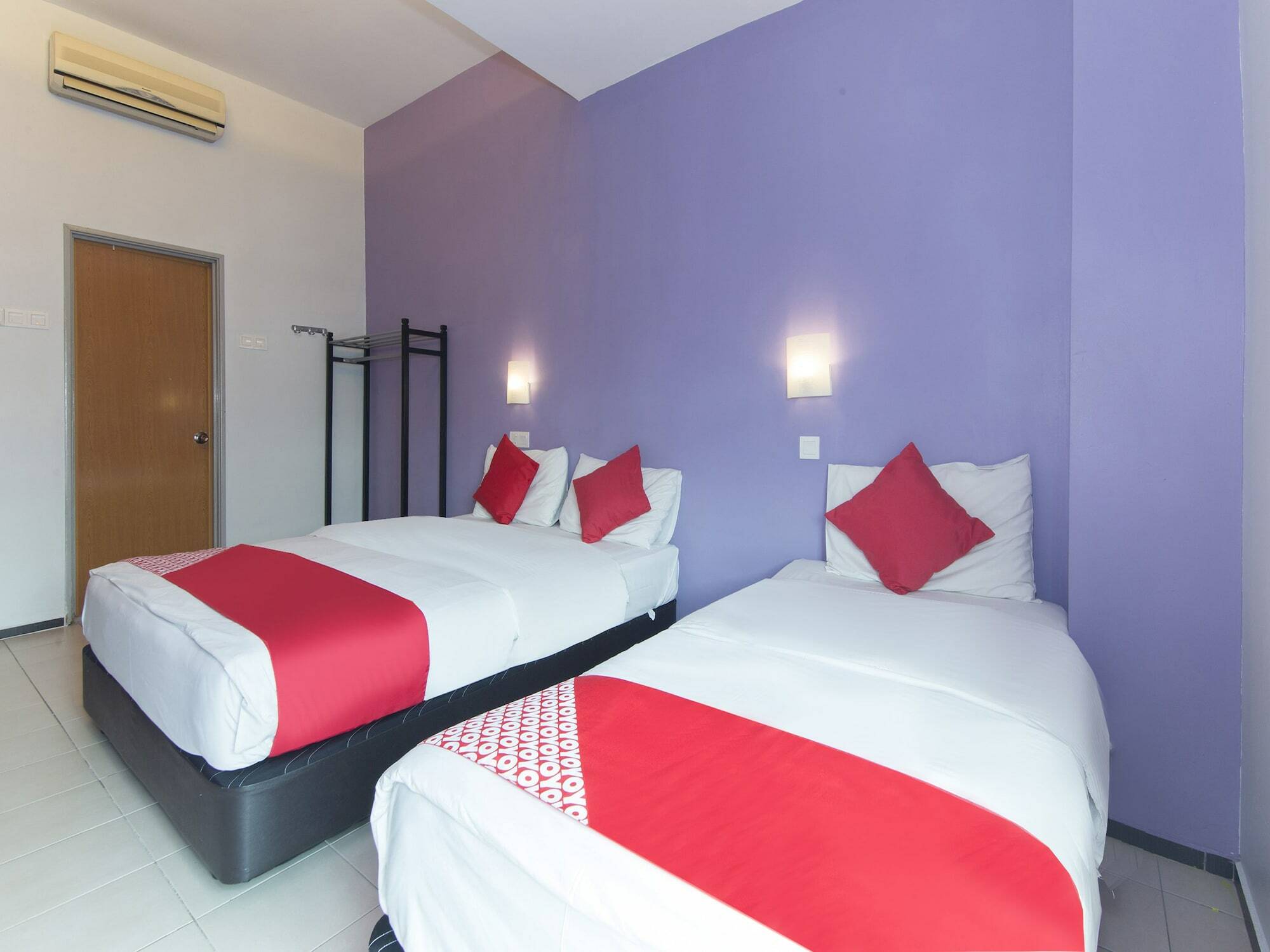 Ihome Boutique Hotel Seri Kembangan Exterior foto